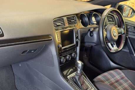 Volkswagen Golf 2.0 TSI BlueMotion Tech GTI Hatchback 5dr Petrol DSG Euro 6 (s/s) (220 ps) 43