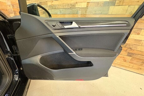 Volkswagen Golf 2.0 TSI BlueMotion Tech GTI Hatchback 5dr Petrol DSG Euro 6 (s/s) (220 ps) 44