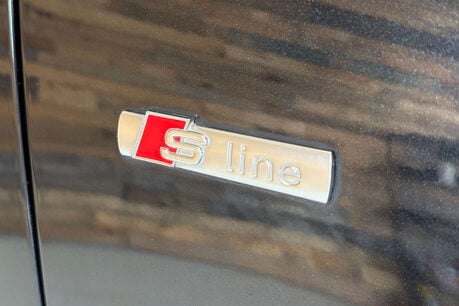 Audi Q3 2.0 TFSI S line SUV 5dr Petrol S Tronic quattro Euro 5 (s/s) (170 ps) 11