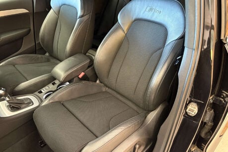 Audi Q3 2.0 TFSI S line SUV 5dr Petrol S Tronic quattro Euro 5 (s/s) (170 ps) 26