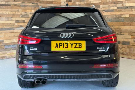 Audi Q3 2.0 TFSI S line SUV 5dr Petrol S Tronic quattro Euro 5 (s/s) (170 ps) 5