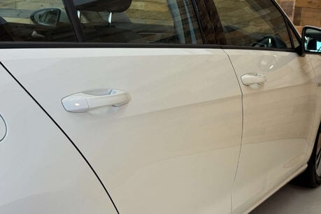 Volkswagen Golf 35.8kWh e-Golf Hatchback 5dr Electric Auto (136 ps) 57