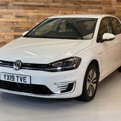 Volkswagen Golf 35.8kWh e-Golf Hatchback 5dr Electric Auto (136 ps) 1