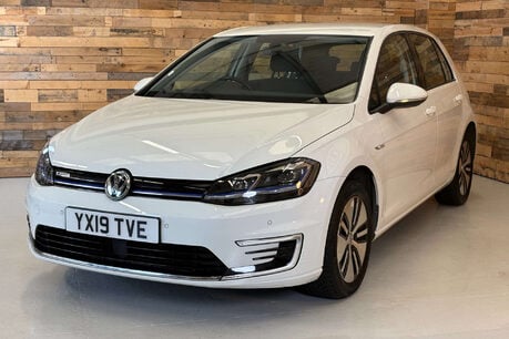 Volkswagen Golf 35.8kWh e-Golf Hatchback 5dr Electric Auto (136 ps) 3