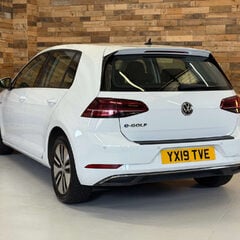 Volkswagen Golf 35.8kWh e-Golf Hatchback 5dr Electric Auto (136 ps) 2