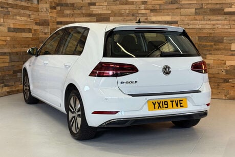 Volkswagen Golf 35.8kWh e-Golf Hatchback 5dr Electric Auto (136 ps) 4