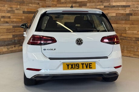 Volkswagen Golf 35.8kWh e-Golf Hatchback 5dr Electric Auto (136 ps) 82
