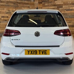 Volkswagen Golf 35.8kWh e-Golf Hatchback 5dr Electric Auto (136 ps) 3