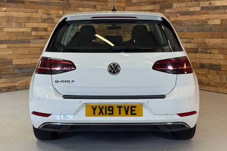 Volkswagen Golf 35.8kWh e-Golf Hatchback 5dr Electric Auto (136 ps) 5