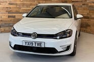 Volkswagen Golf 35.8kWh e-Golf Hatchback 5dr Electric Auto (136 ps) 32