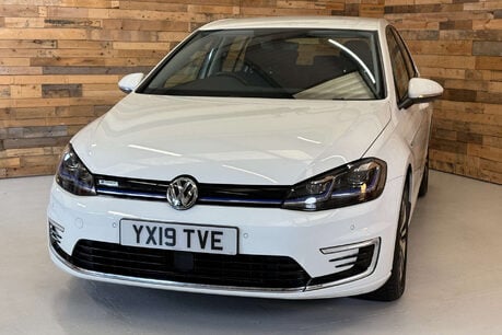 Volkswagen Golf 35.8kWh e-Golf Hatchback 5dr Electric Auto (136 ps) 32