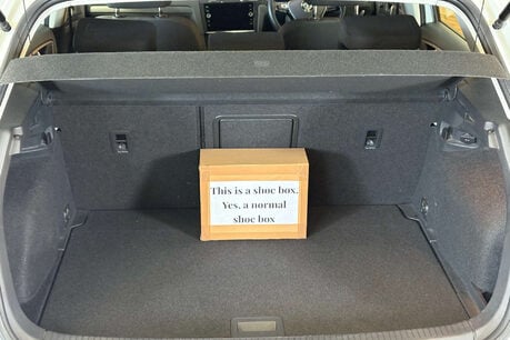 Volkswagen Golf 35.8kWh e-Golf Hatchback 5dr Electric Auto (136 ps) 54