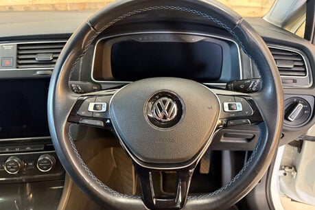 Volkswagen Golf 35.8kWh e-Golf Hatchback 5dr Electric Auto (136 ps) 15