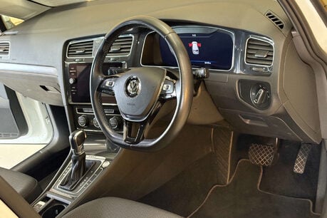 Volkswagen Golf 35.8kWh e-Golf Hatchback 5dr Electric Auto (136 ps) 50