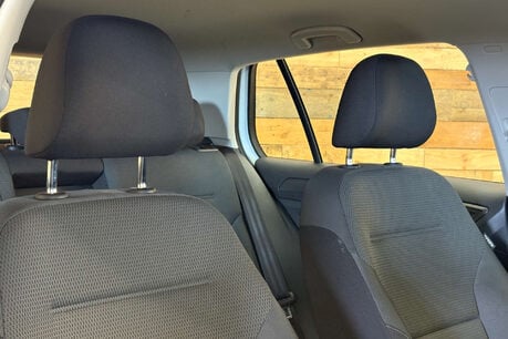 Volkswagen Golf 35.8kWh e-Golf Hatchback 5dr Electric Auto (136 ps) 14