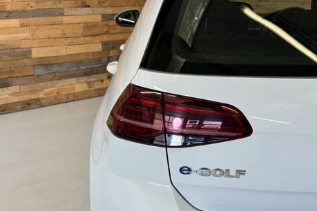 Volkswagen Golf 35.8kWh e-Golf Hatchback 5dr Electric Auto (136 ps) 67