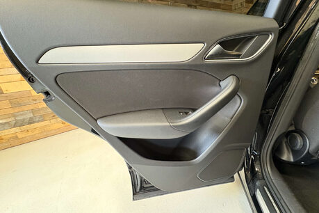 Audi Q3 2.0 TFSI SE SUV 5dr Petrol S Tronic quattro Euro 5 (s/s) (170 ps) 28