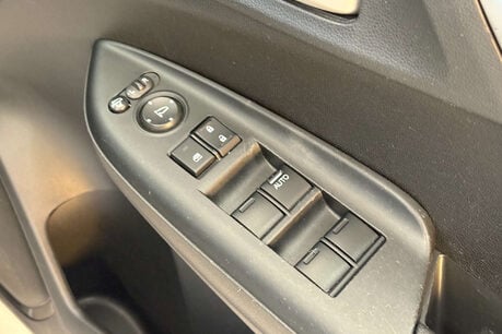 Honda Jazz 1.3 i-VTEC SE Hatchback 5dr Petrol Manual Euro 6 (s/s) (102 ps) 19