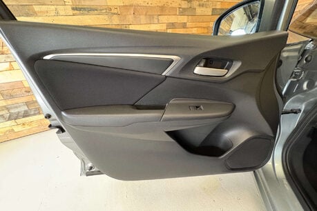 Honda Jazz 1.3 i-VTEC SE Hatchback 5dr Petrol Manual Euro 6 (s/s) (102 ps) 27