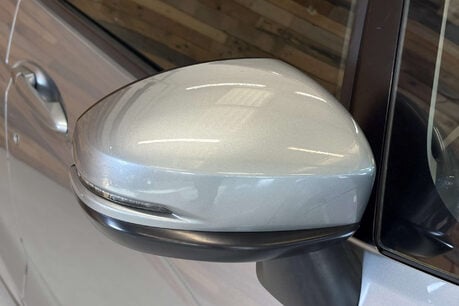 Honda Jazz 1.3 i-VTEC SE Hatchback 5dr Petrol Manual Euro 6 (s/s) (102 ps) 53