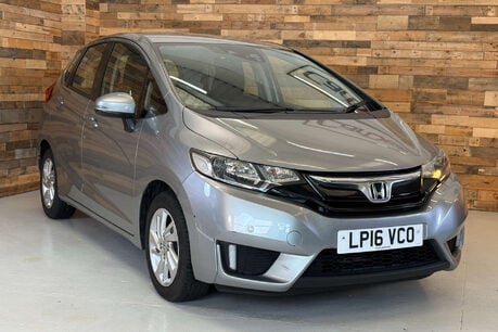 Honda Jazz 1.3 i-VTEC SE Hatchback 5dr Petrol Manual Euro 6 (s/s) (102 ps) 1