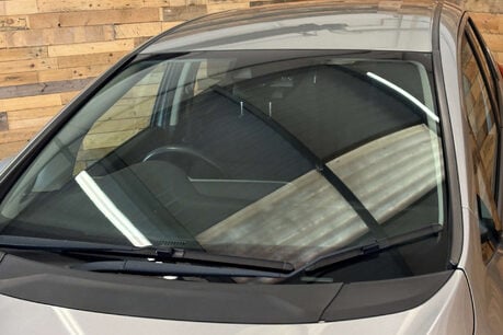 Honda Jazz 1.3 i-VTEC SE Hatchback 5dr Petrol Manual Euro 6 (s/s) (102 ps) 57