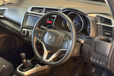 Honda Jazz 1.3 i-VTEC SE Hatchback 5dr Petrol Manual Euro 6 (s/s) (102 ps) 20