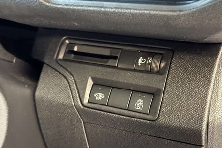 Peugeot 3008 1.5 BlueHDi Allure SUV 5dr Diesel EAT Euro 6 (s/s) (130 ps) 40