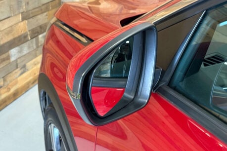 Peugeot 3008 1.5 BlueHDi Allure SUV 5dr Diesel EAT Euro 6 (s/s) (130 ps) 66