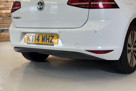 Volkswagen Golf e-Golf Hatchback 5dr Electric Auto (115 ps) 60
