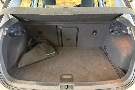 Volkswagen Golf e-Golf Hatchback 5dr Electric Auto (115 ps) 36