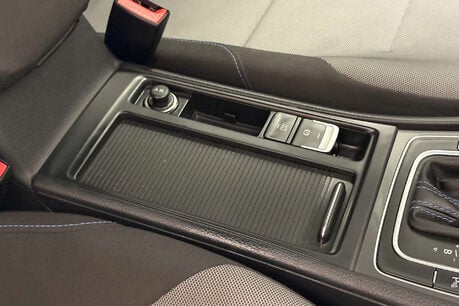 Volkswagen Golf e-Golf Hatchback 5dr Electric Auto (115 ps) 21