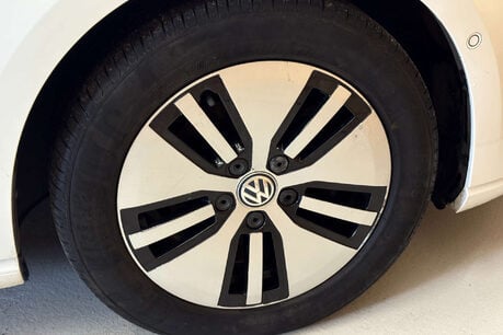 Volkswagen Golf e-Golf Hatchback 5dr Electric Auto (115 ps) 46