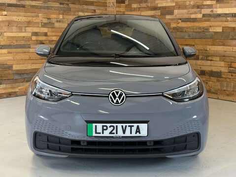Volkswagen ID.3 Pro Performance 58kWh Life Hatchback 5dr Electric Auto (204 ps)