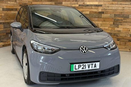Volkswagen ID.3 Pro Performance 58kWh Life Hatchback 5dr Electric Auto (204 ps) 69