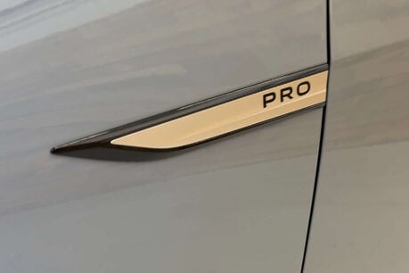 Volkswagen ID.3 Pro Performance 58kWh Life Hatchback 5dr Electric Auto (204 ps) 61