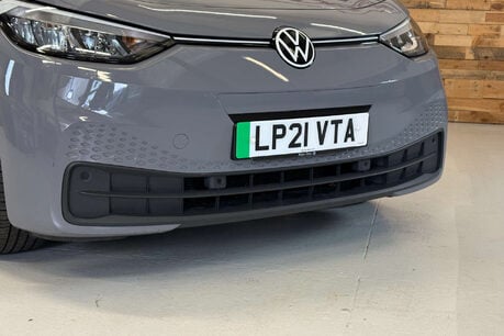 Volkswagen ID.3 Pro Performance 58kWh Life Hatchback 5dr Electric Auto (204 ps) 58