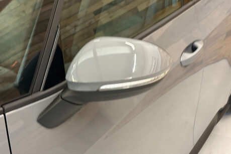 Volkswagen ID.3 Pro Performance 58kWh Life Hatchback 5dr Electric Auto (204 ps) 59