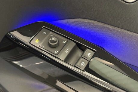 Volkswagen ID.3 Pro Performance 58kWh Life Hatchback 5dr Electric Auto (204 ps) 33