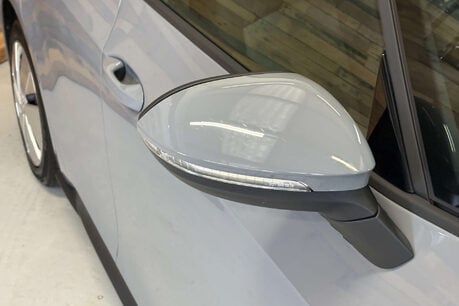 Volkswagen ID.3 Pro Performance 58kWh Life Hatchback 5dr Electric Auto (204 ps) 56