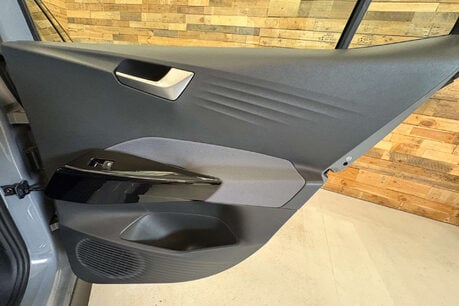 Volkswagen ID.3 Pro Performance 58kWh Life Hatchback 5dr Electric Auto (204 ps) 44