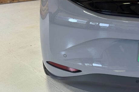 Volkswagen ID.3 Pro Performance 58kWh Life Hatchback 5dr Electric Auto (204 ps) 73
