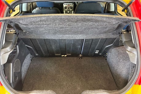 Fiat Punto 1.2 Sporting Hatchback 3dr Petrol Manual (142 g/km, 80 bhp) 87