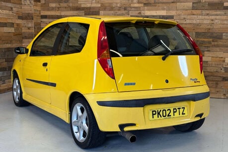 Fiat Punto 1.2 Sporting Hatchback 3dr Petrol Manual (142 g/km, 80 bhp) 73