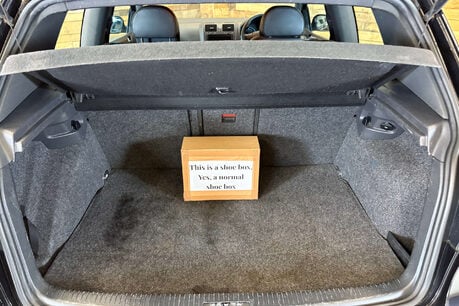 Volkswagen Golf 3.2 V6 R32 Hatchback 3dr Petrol Manual 4Motion (257 g/km, 247 bhp) 74