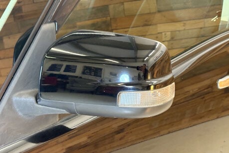 Nissan Serena 2.0 Litre Hybrid Auto 96