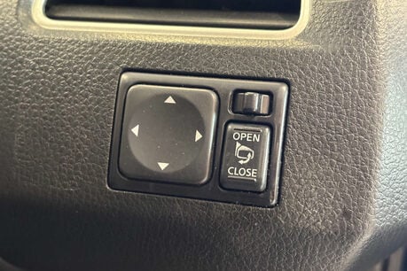 Nissan Serena 2.0 Litre Hybrid Auto 24