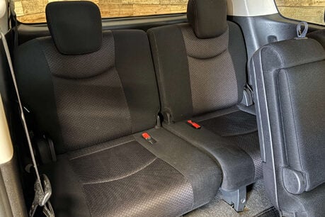 Nissan Serena 2.0 Litre Hybrid Auto 36