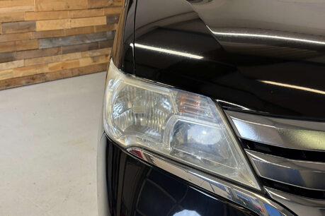 Nissan Serena 2.0 Litre Hybrid Auto 38