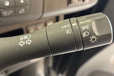 Nissan Serena 2.0 Litre Hybrid Auto 19